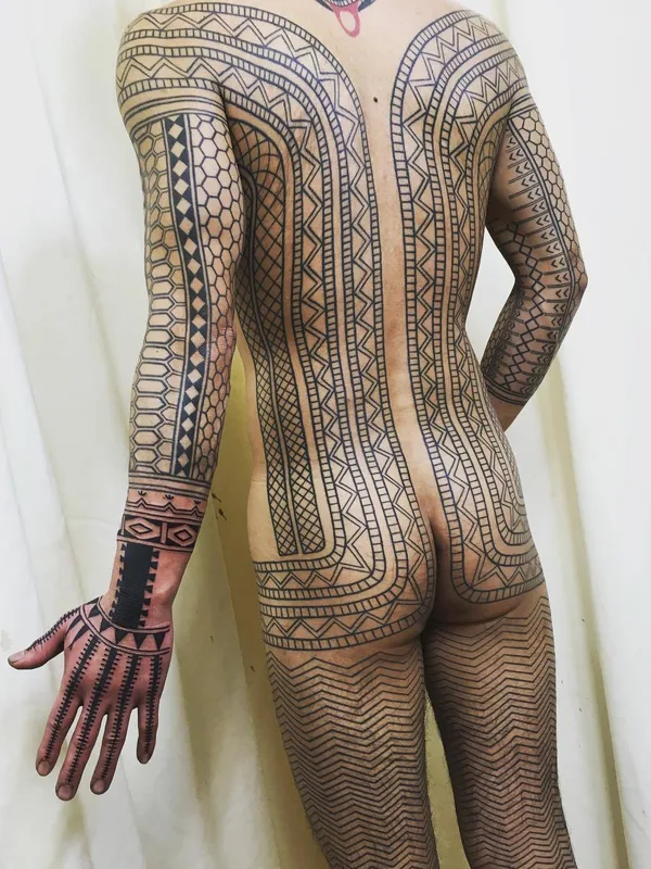 male black tribal 纹身 在 full body #30612 | 纹身师 Taku Oshima