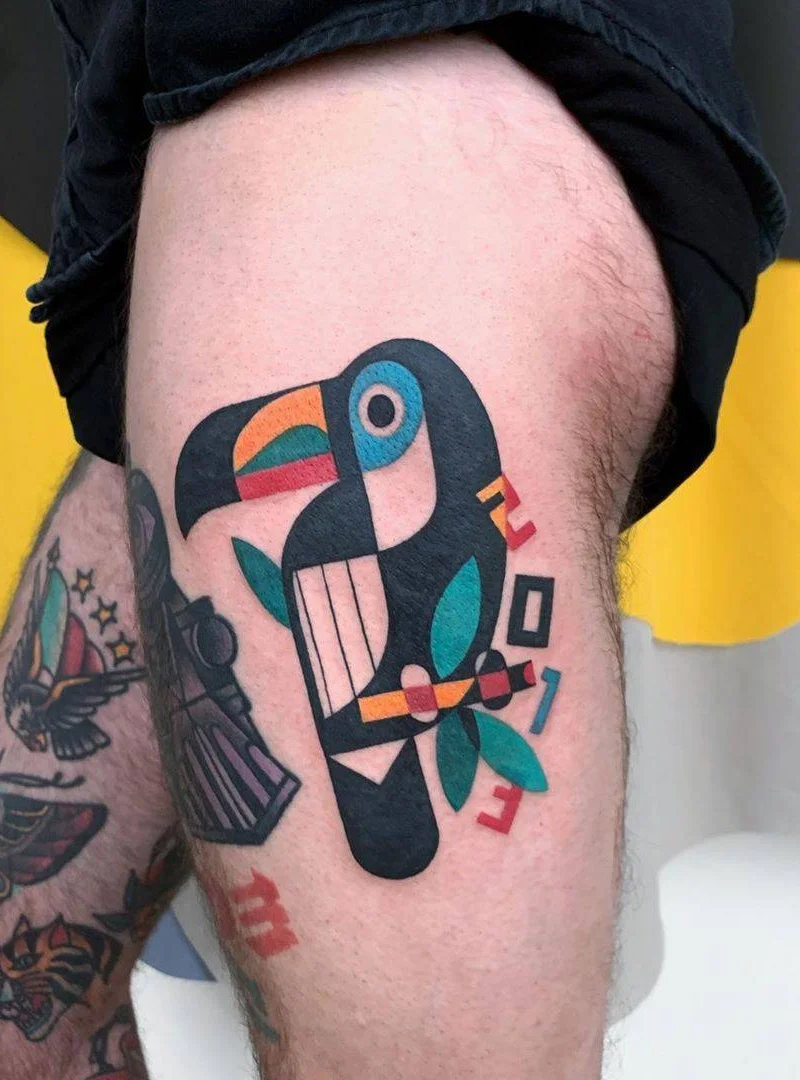 Luca Font - combinazioni colorate di cubismo e primitivo in tatuaggio