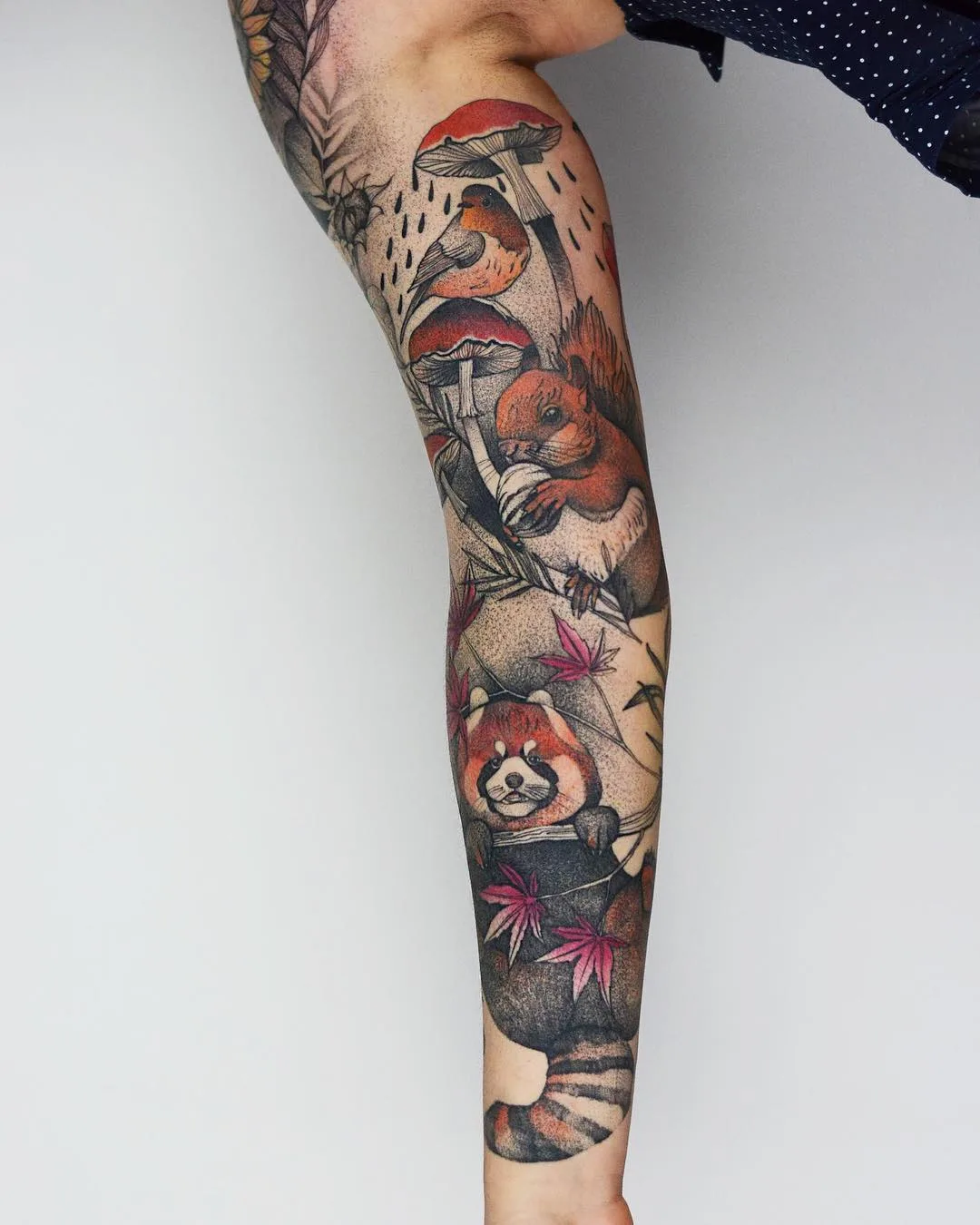 Artista del tatuaggio Dzo Lama, dotwork, acquerello, schizzo stile autore | Wroclaw, Polonia