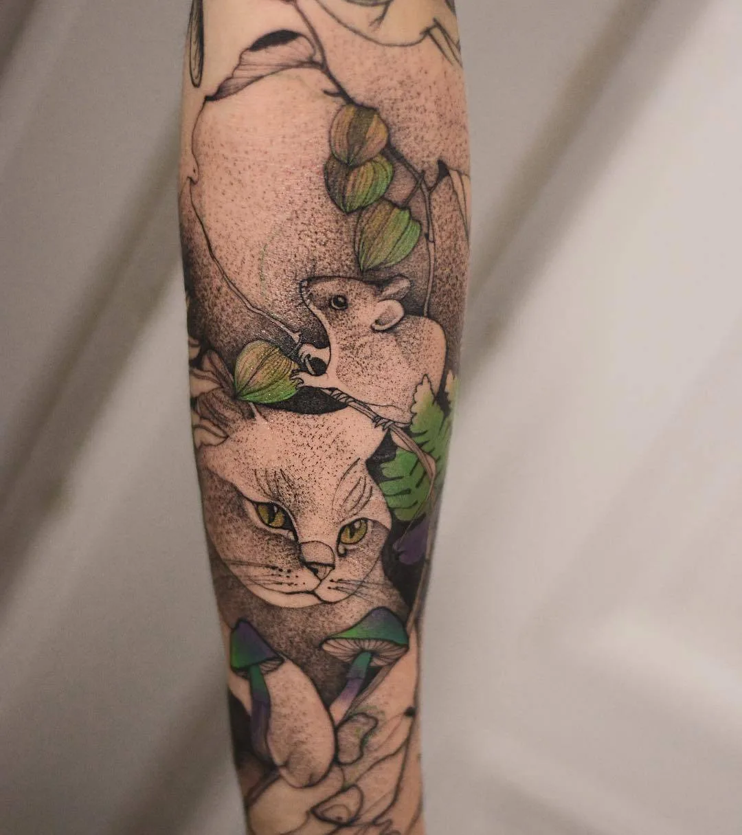 Artista del tatuaggio Dzo Lama, dotwork, acquerello, schizzo stile autore | Wroclaw, Polonia
