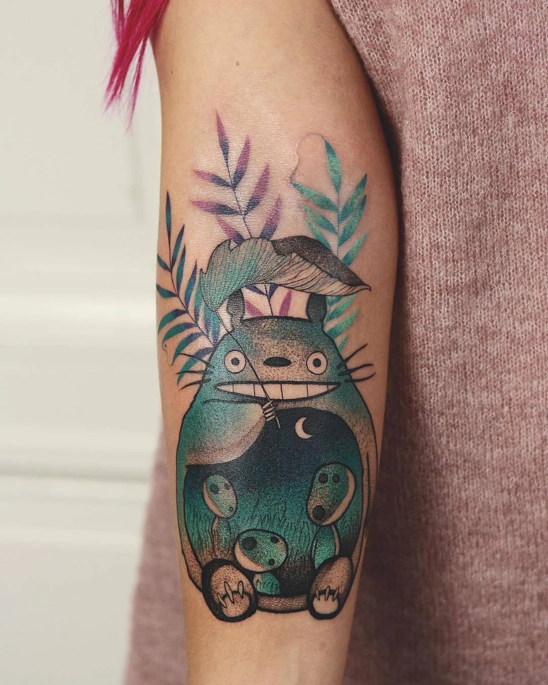 Artista del tatuaggio Dzo Lama, dotwork, acquerello, schizzo stile autore | Wroclaw, Polonia