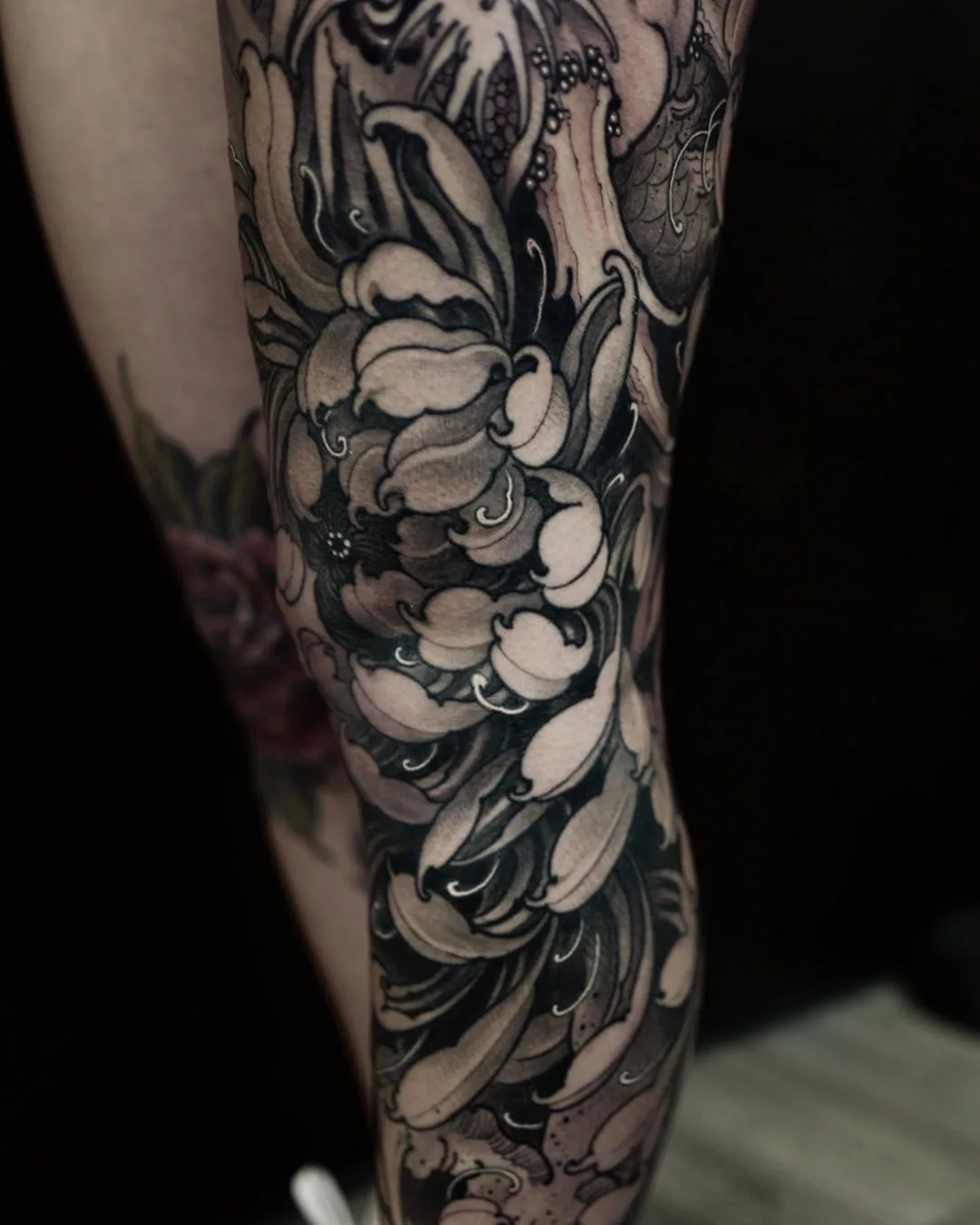 Black and Grey Japanese tattoo - Tattoo artist FIBS Juvel Vazquez | United States