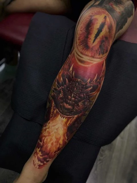 Реализм Dragon, Eye tattoo на Полный рукав