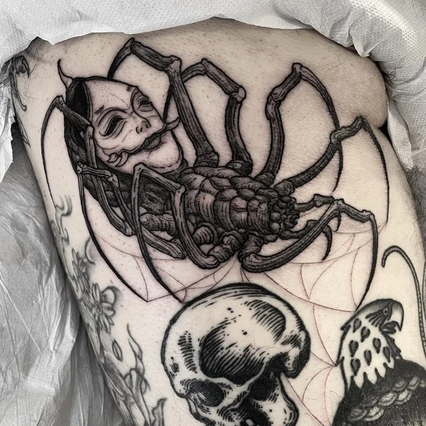 Blackwork Spider, Skull tattoo on Thigh