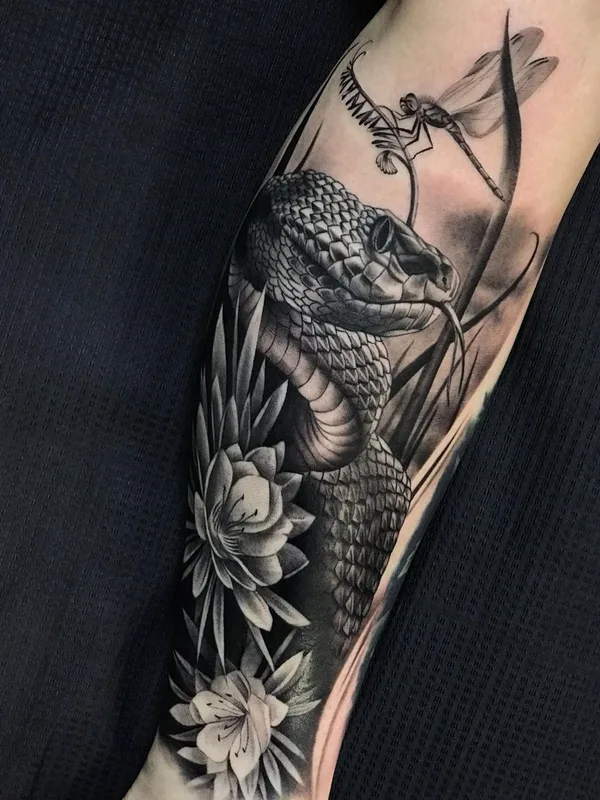 black and grey realism татуировка на forearm #54870 | Тату мастер Оля Лиса