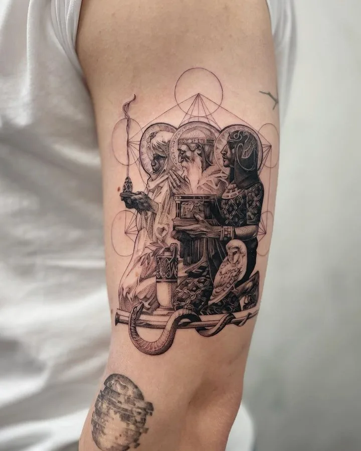 Artista del tatuaggio Amalie