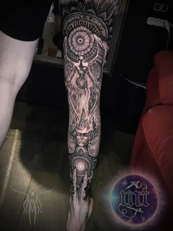 black and grey realism 纹身 在 full leg #69733 | 纹身师 Ramūnas Jasiulis METAL-TATTOO