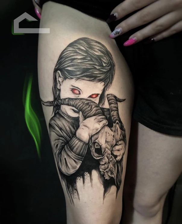 Чёрно-серая Skull, Child tattoo на Thigh