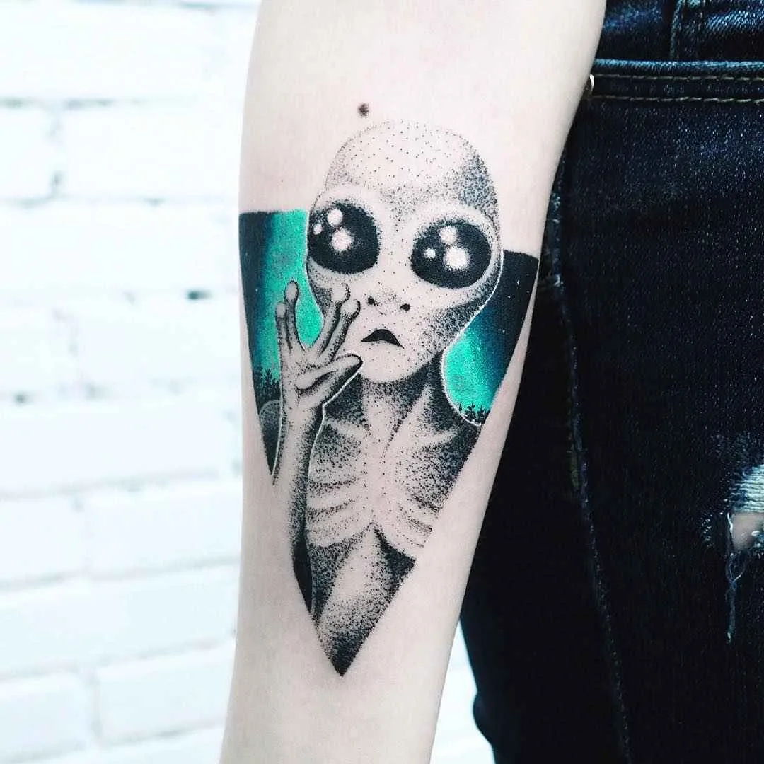 тату мастер Евгений Мэл Мальгин цветные дотворк татуировки | tattoo artist Evgeniy Mel Malgin colour dotwork design tattoo