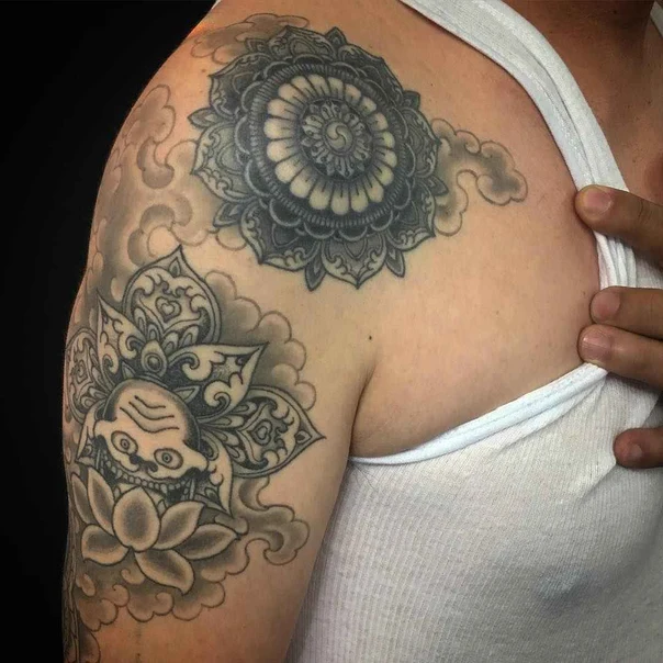 Black & Grey Mandala, Lotus tattoo on Shoulder