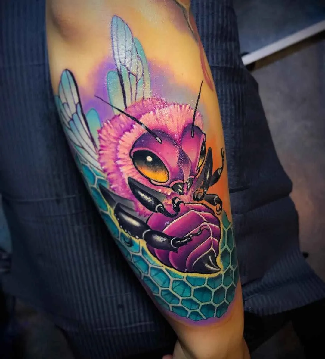 tatuista Andrea (Antikorpo) Lanzi stili colorati new school, non tradizionali, disegno di tatuaggio | tattoo artist Andrea (Antikorpo) Lanzi colour new school, neo traditional design tattoo