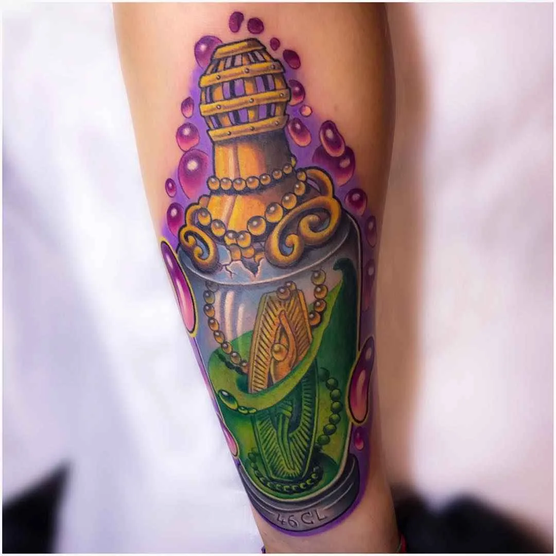 tatuista Andrea (Antikorpo) Lanzi stili colorati new school, non tradizionali, disegno di tatuaggio | tattoo artist Andrea (Antikorpo) Lanzi colour new school, neo traditional design tattoo