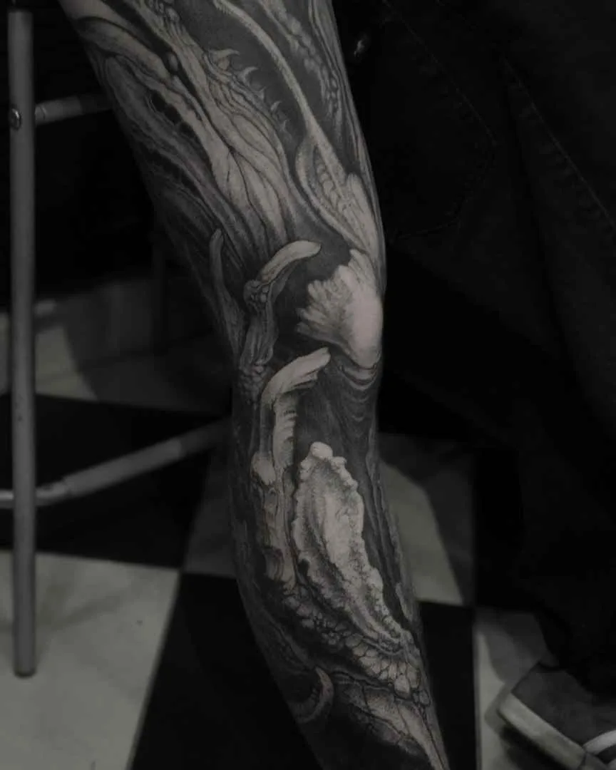 tatuatore Deni Aktemirov tatuaggi neri e bianchi autentici | tattoo artist Deni Aktemirov black&grey realistic authors tattoo