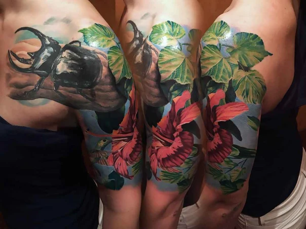 Реализм Beetle, Flower tattoo на Полный рукав