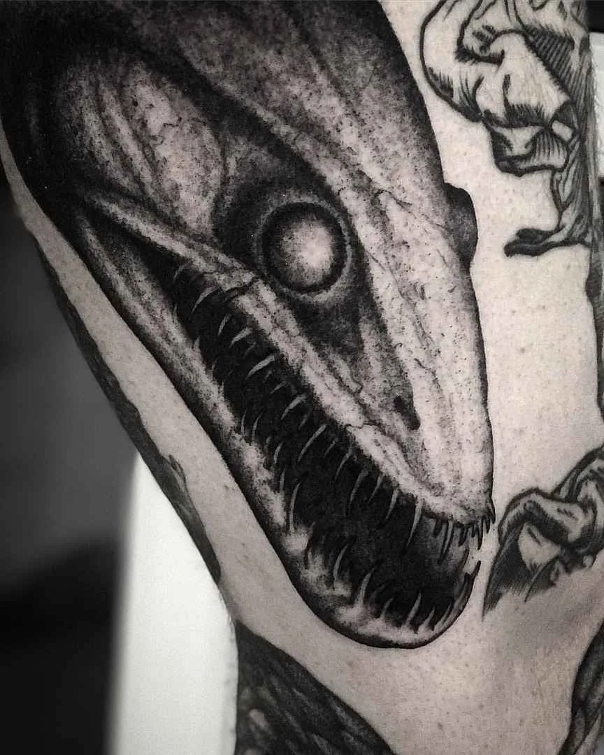 tatuatore Deni Aktemirov tatuaggi neri e bianchi autentici | tattoo artist Deni Aktemirov black&grey realistic authors tattoo