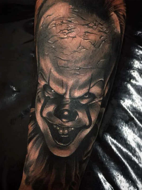black and grey realism tattoo auf forearm #21348 | Tätowierer Patric Grazziotin