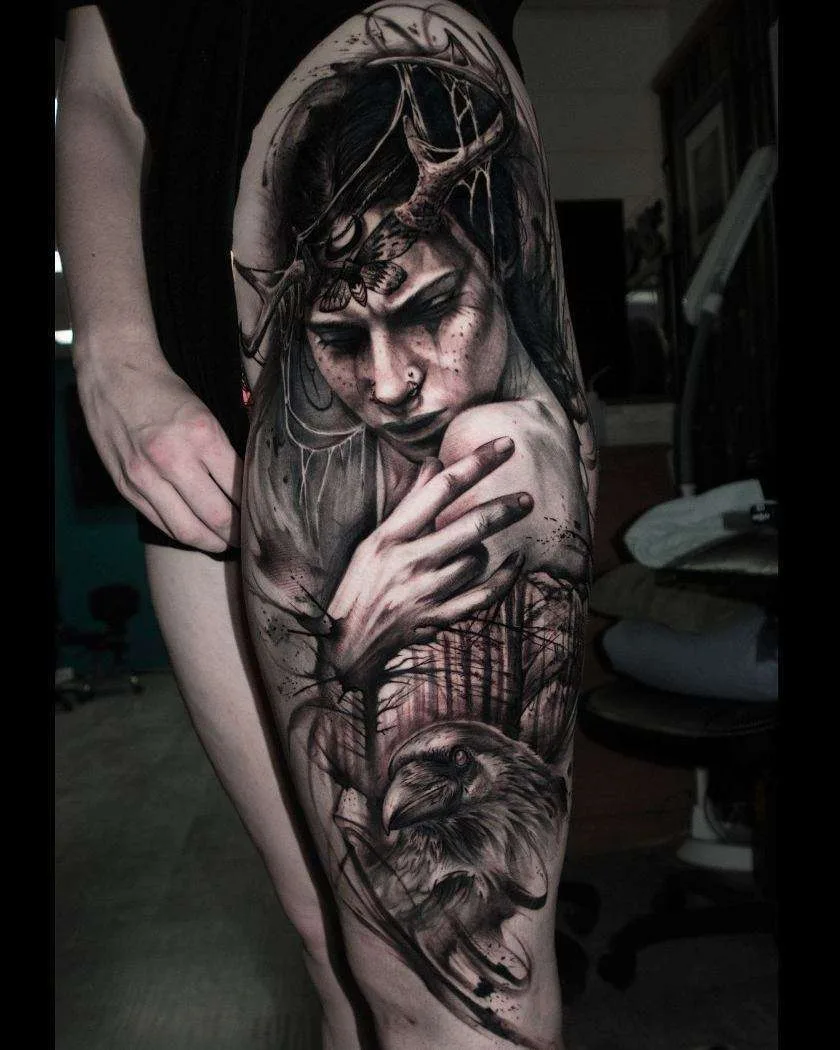 Tatuador Jayden Pengilly, cores e preto e cinza autores retrato realismo tatuagem, surrealismo | Austrália