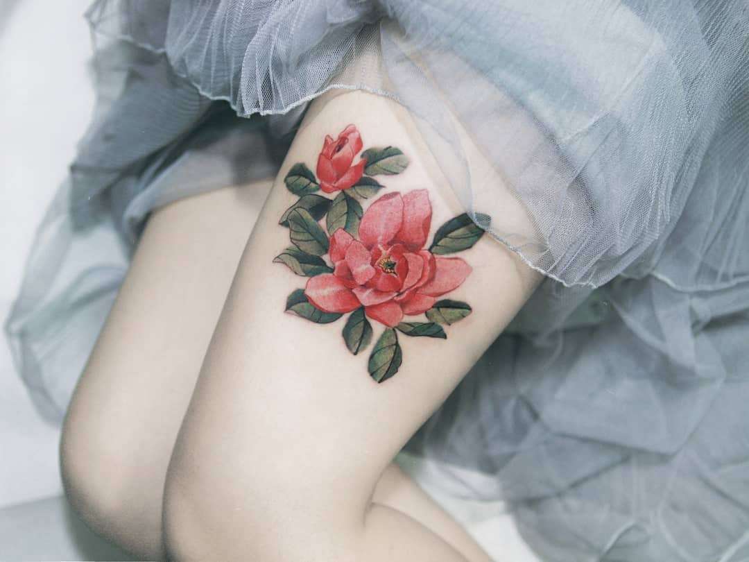 Тату мастер 시온, авторские цветные цветочные реализм татуировки, минимализм. Фото тату | Южная Корея