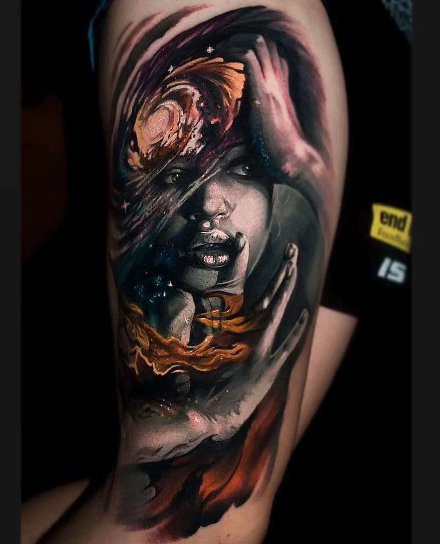 Tatuador Jayden Pengilly, cores e preto e cinza autores retrato realismo tatuagem, surrealismo | Austrália