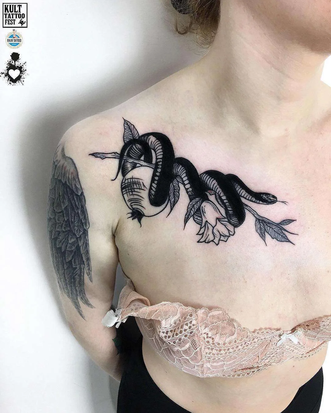 Tatuagem do artista tatuador Ufo, estilo blackwork do autor | Polônia