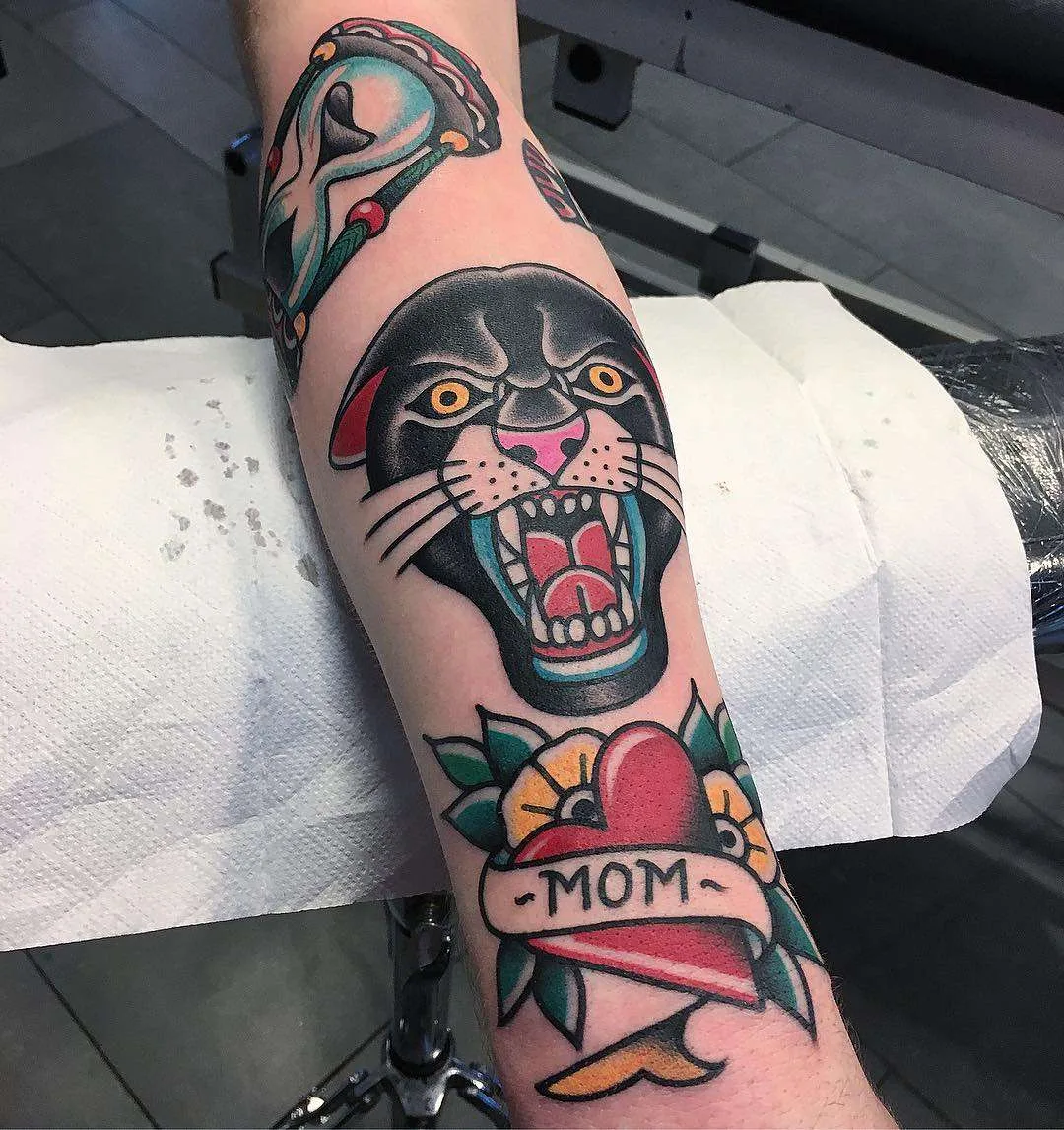 Tattoo artist Filip Henningsson, color traditional tattoo, old school | Sweden