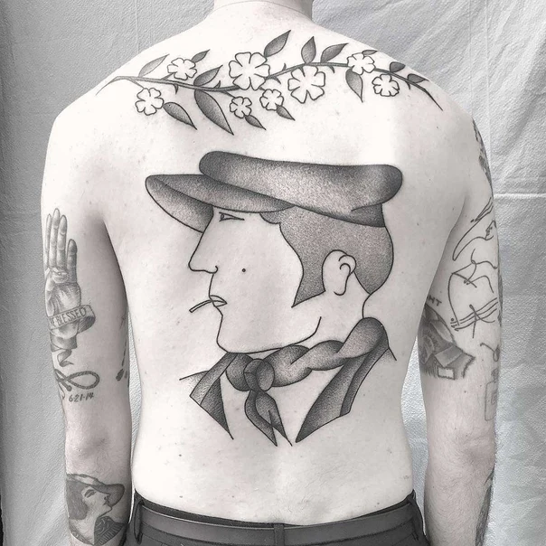 Linework Portrait, Floral tattoo on Upper Back