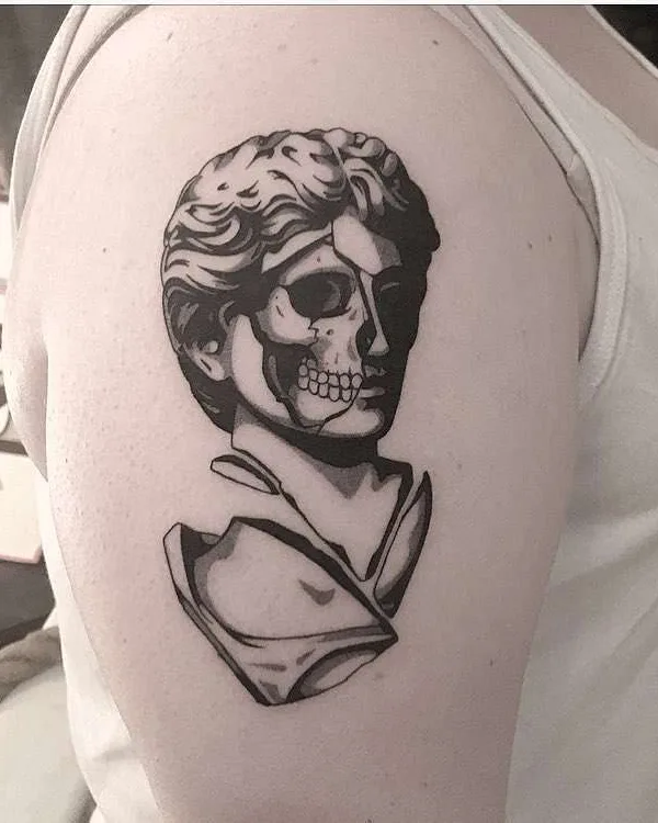 black and grey black and grey 纹身 在 shoulder #21585 | 纹身师 Brendon Welfare Dentist