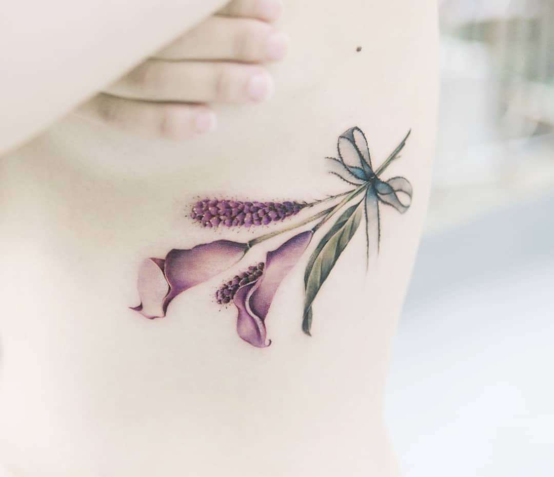 Тату мастер 시온, авторские цветные цветочные реализм татуировки, минимализм. Фото тату | Южная Корея