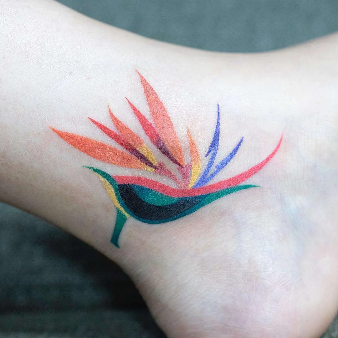 Tatuagem artista Zihee , estilo de autor color minimalista realista tatuagem | Coreia