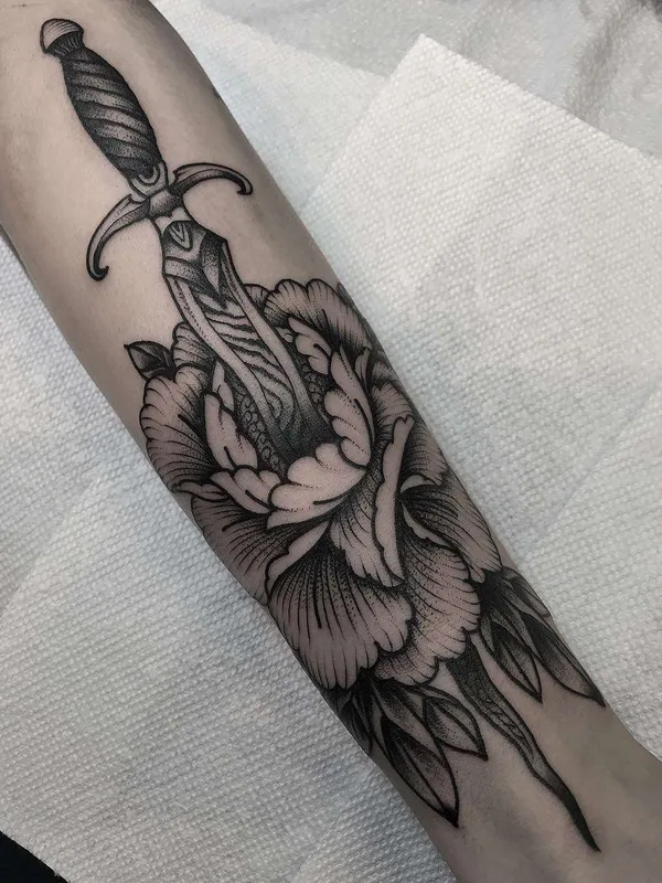 black and grey blackwork tattoo on forearm #21828 | Tattoo Artist Henbo Henning