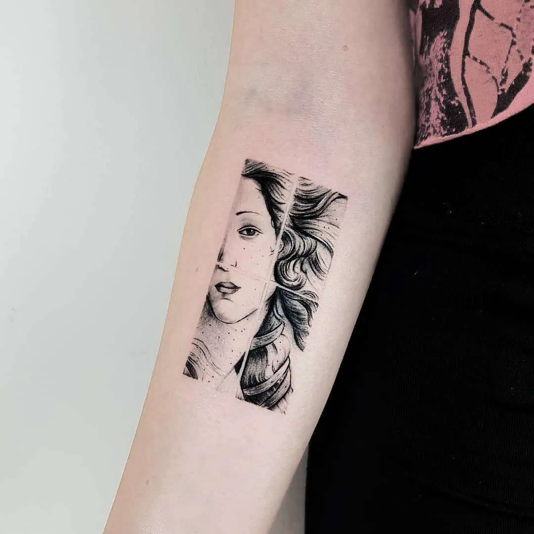Tattoo artist Hakan Adik, authors style color and black watercolor minimalistic tattoo | Turkey