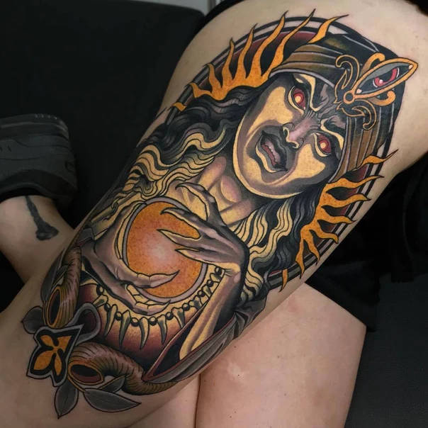 Neo Traditional Woman, Sun tattoo on Thigh