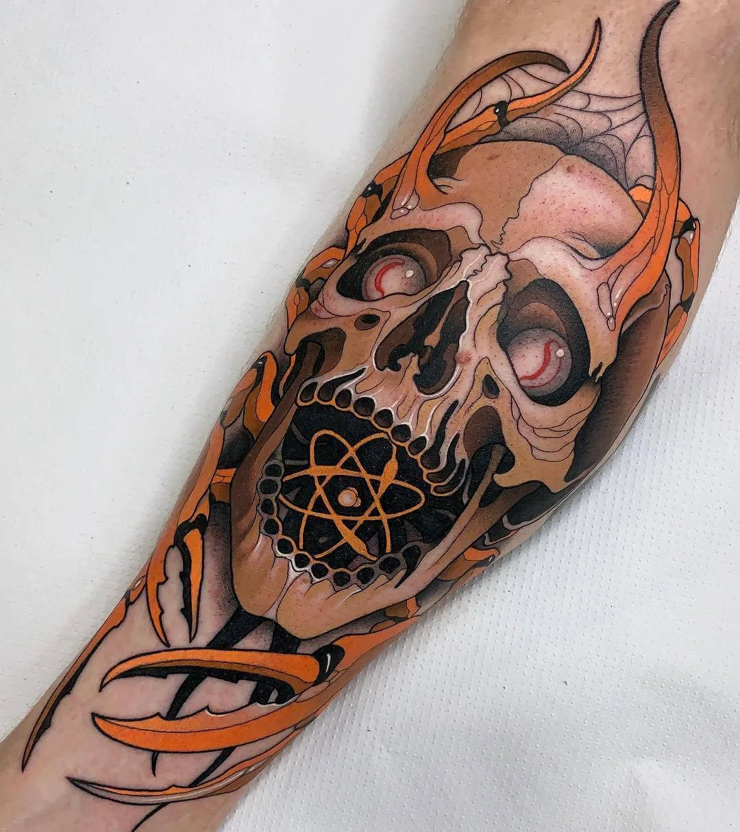 Artista de tattoos Javier Franko, tattoo de cor neo tradicional | Barcelona, Espanha