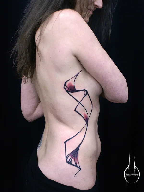 female color abstract 纹身 在 side #31047 | 纹身师 Sanne Vaghi