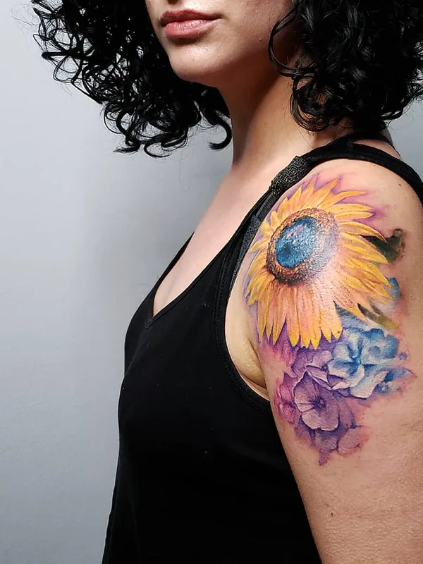female color watercolor Tatuaggio su shoulder #31235 | Tatuatore Pete Zebley