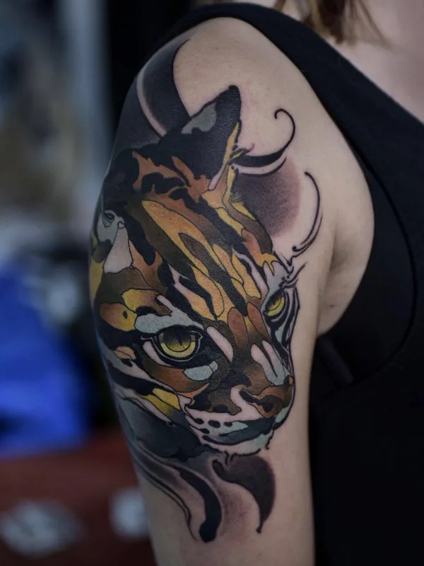 female color illustrative tattoo on shoulder #31349 | Tattoo Artist Renan Batista