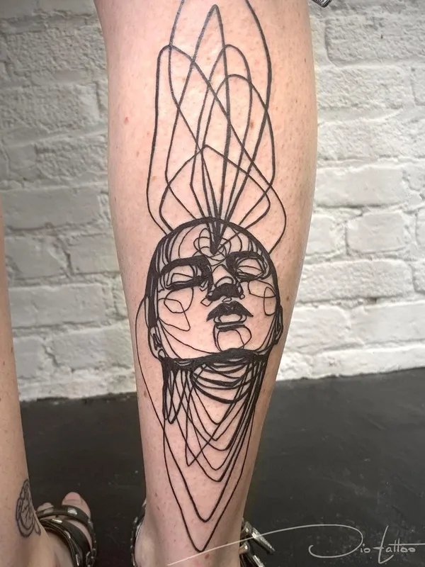 black linework tatouage sur calf #36521 | Artiste tatoueur Jio Maia