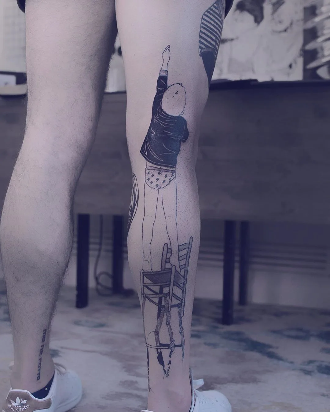 Black and grey graphic tattoo | Tattoo artist Serena Caponera | Rome, Italy