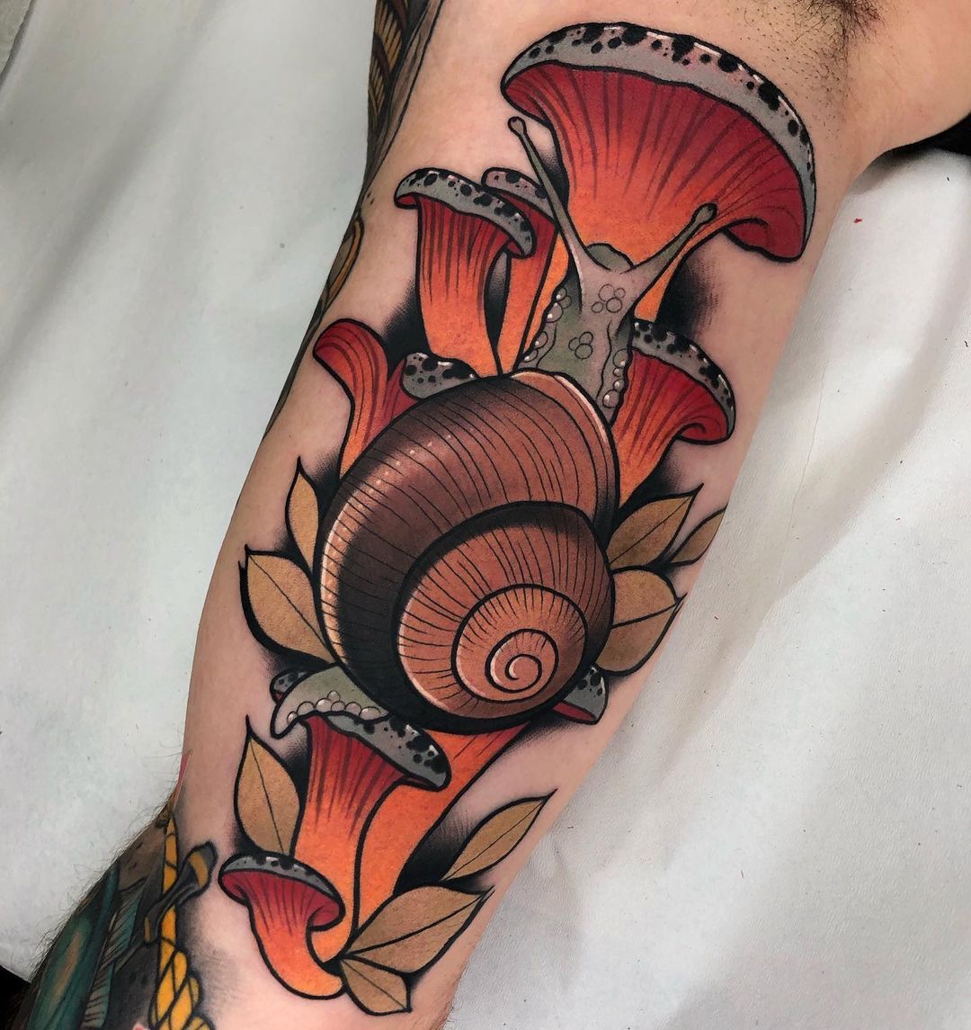 17 Traditional Snail Tattoos And Ideas