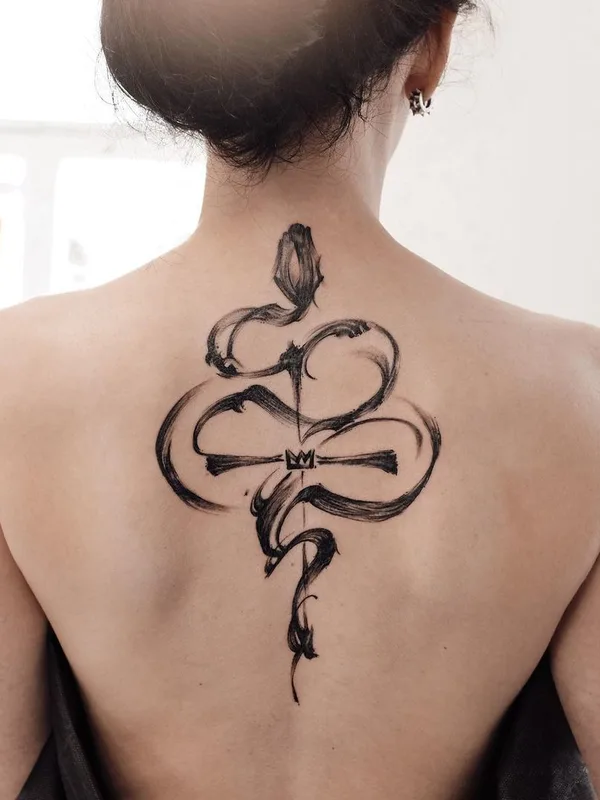 female black sketch татуировка на upper back #40960 | Тату мастер Евгений Борщ