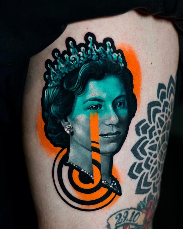 Портретная Portrait, Mandala tattoo на Бедро