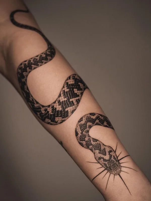 black and grey blackwork татуировка на forearm #55468 | Тату мастер Anka Kiełtyka Tatuaże