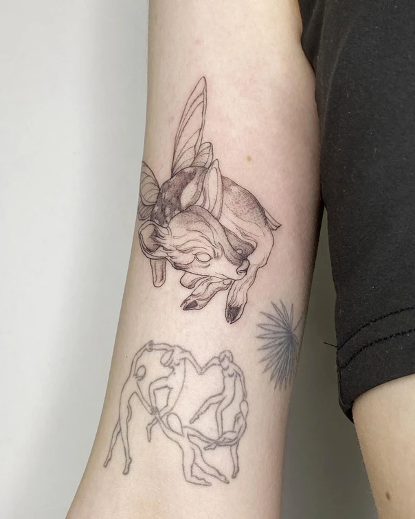 Файнлайн Deer, Figures tattoo на Предплечье
