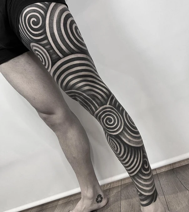 Geometric Spiral, Geometric tattoo on Full Leg