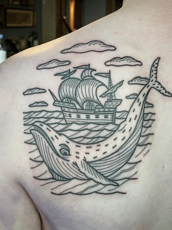 black linework tattoo auf shoulder blade #55745 | Tätowierer Alisa Bugashova