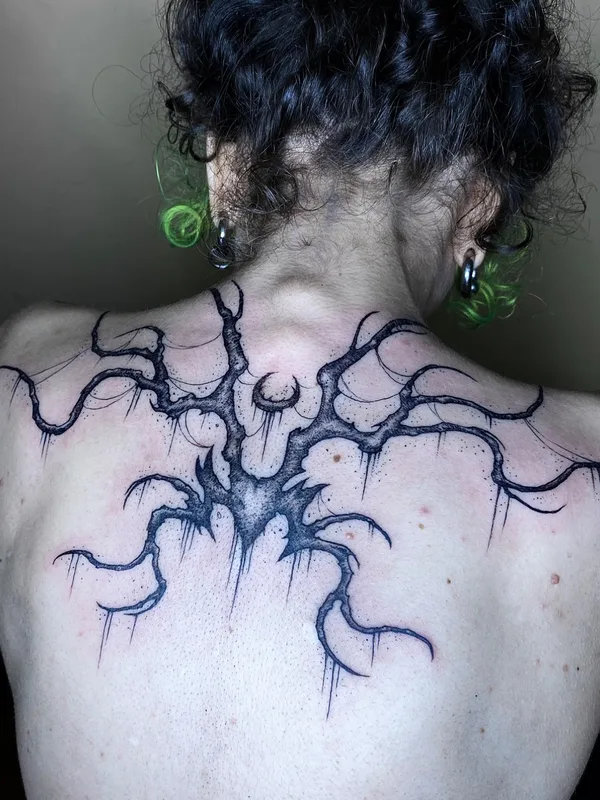 black blackwork 타투 부위 upper back #70426 | 타투이스트 Лика Лесова