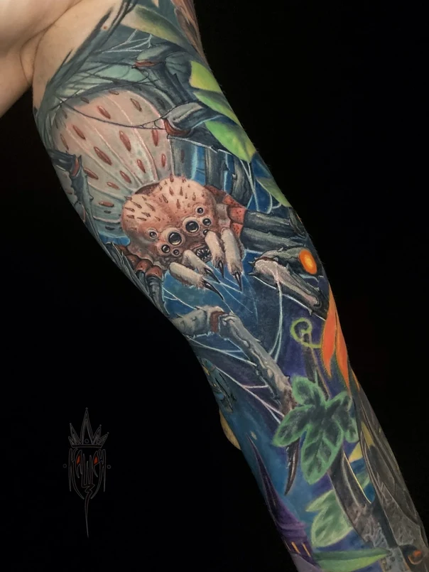 Реализм Spider, Nature tattoo на Полный рукав