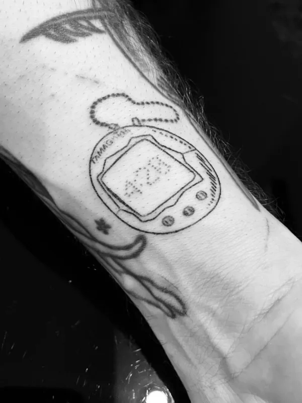 black and grey linework 타투 부위 wrist #70647 | 타투이스트 Oleg Savchuk