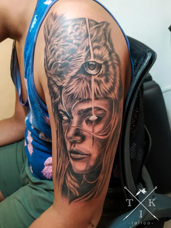 black and grey realism татуировка на upper arm #71278 | Тату мастер Tiktattoo