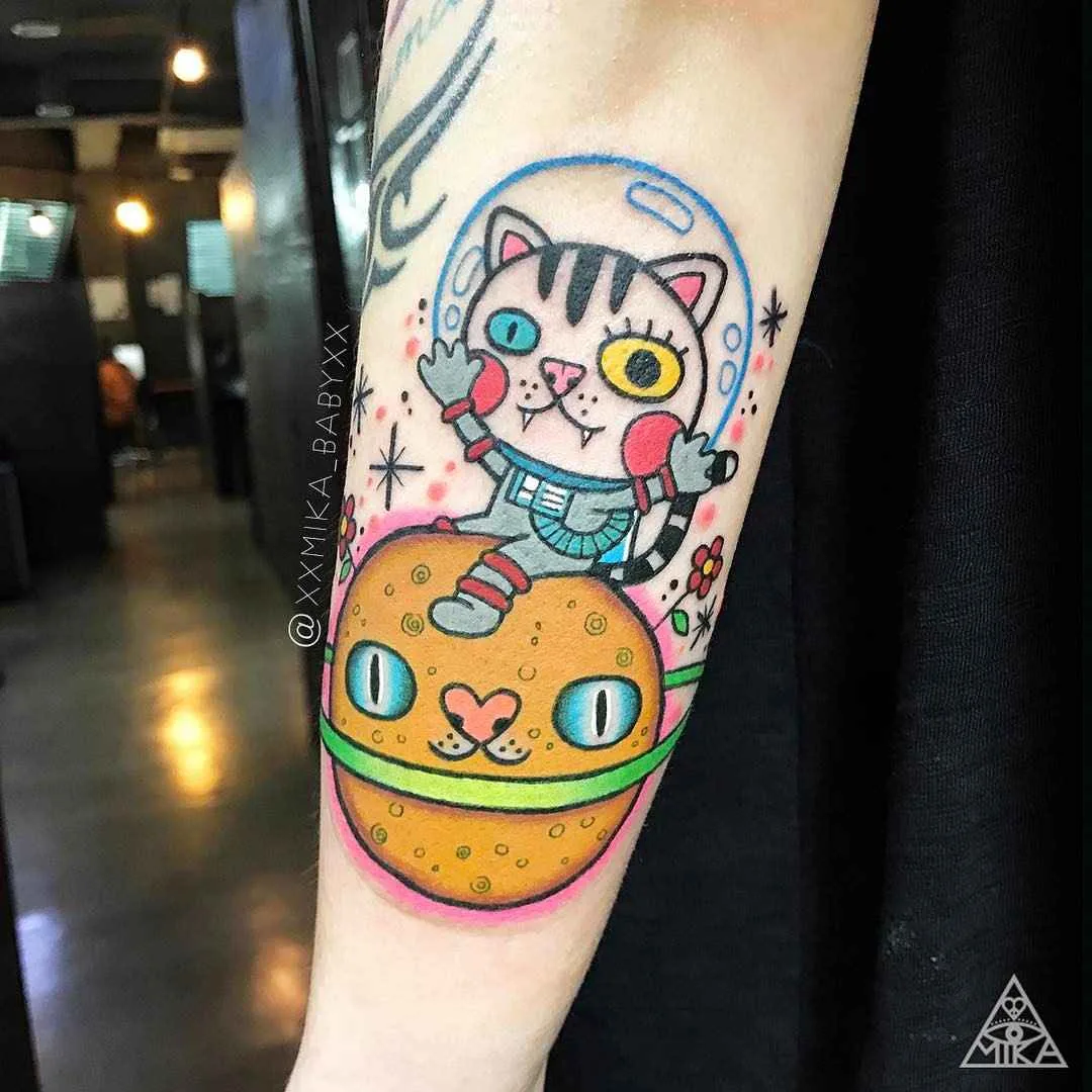 Tatuatore XXMIKA BABYXX tattoo colore astratto nuovo school | Tattoo artist XXMIKA BABYXX color abstract new school tattoo